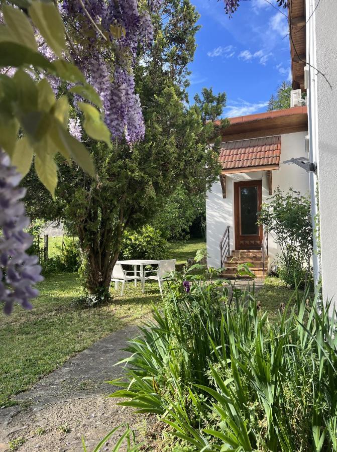 Les Cantinieres - Bourgoin Jallieu - Jardin Prive Ruy-Montceau Exteriér fotografie